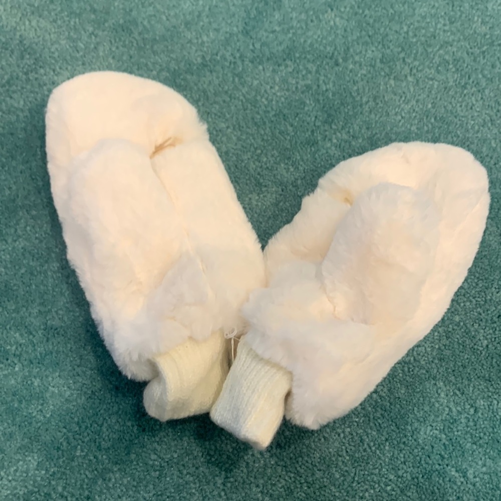 White Mittens New